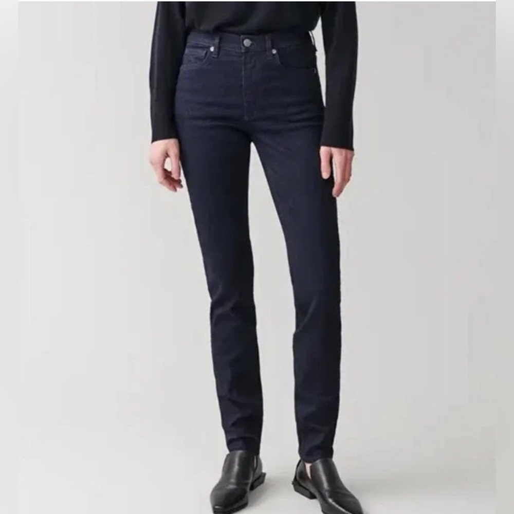 COS Skinny Mid Rise Ankle Jeans in Dark Navy, Size‎ 27